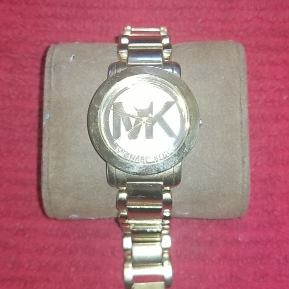 Watck - Picture 3 of 4